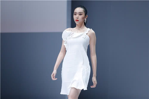 飾尚·生活·服裝 2018北京服裝學院服飾藝術與工程學院畢業生作品發布會